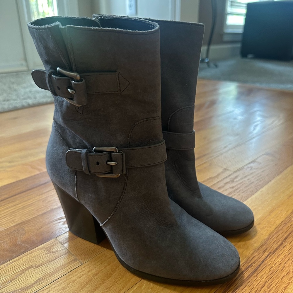 MICHAEL KORS grey leather heel booties